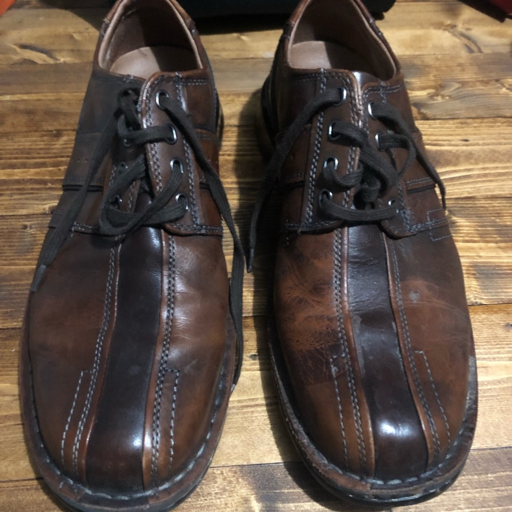 Men’s brown shoes